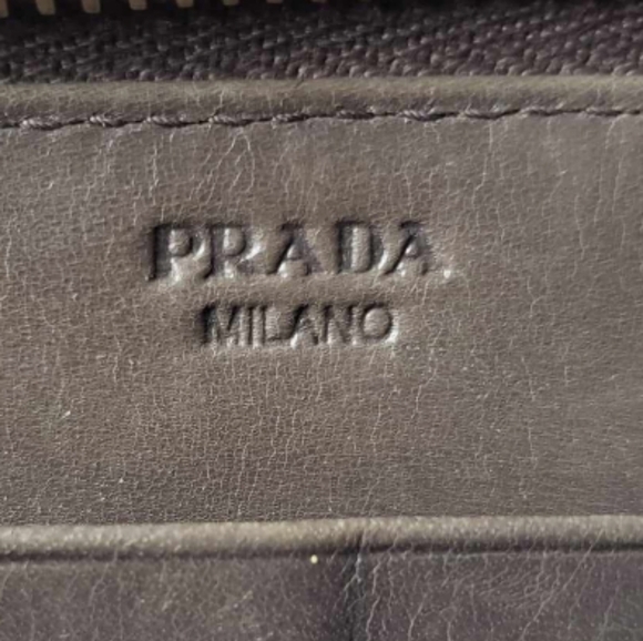 Authentic Prada Zippy Wallet - Picture 3 of 7